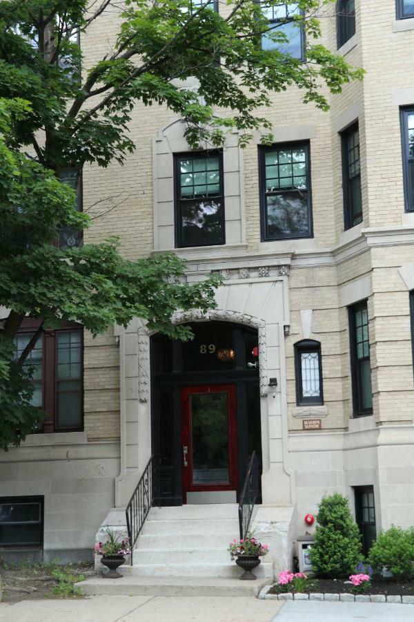 Stylish Studio In Brookline-5Min Train To Boston.. #2 Exteriér fotografie